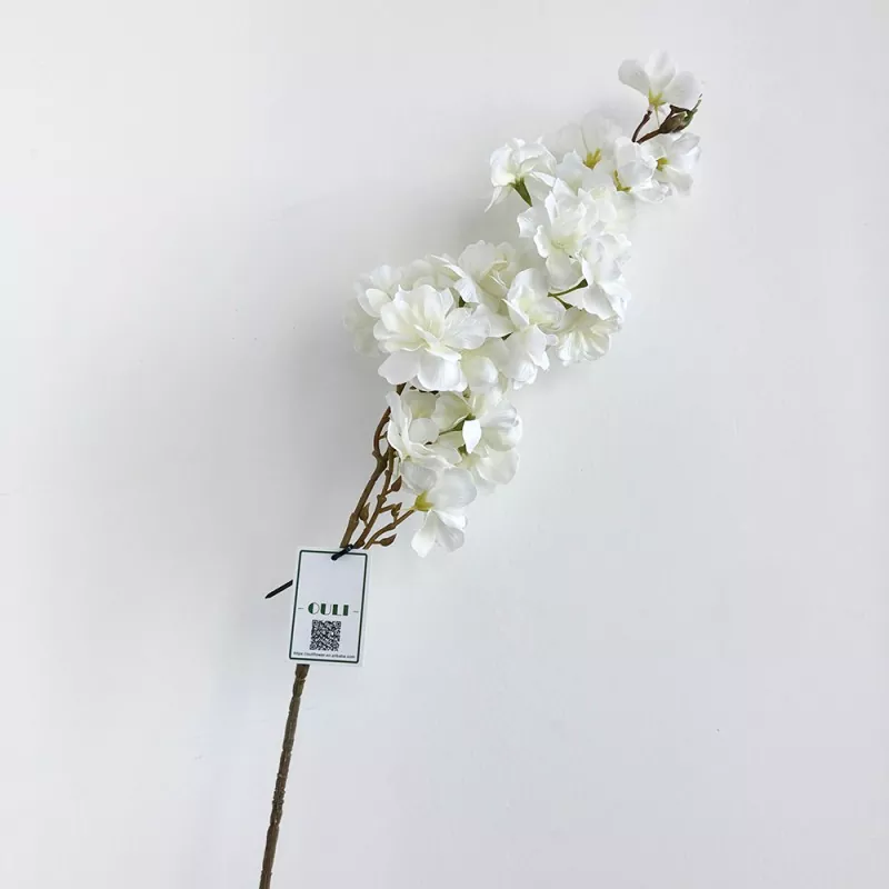 Galhos de flor de cerejeira de toque real