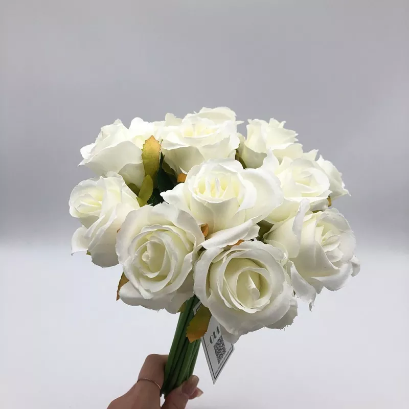 Buquê de noiva de rosa de seda
